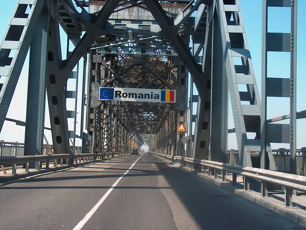 Motreanu: România face primul pas pentru a construi un nou pod între Giurgiu și Ruse finanțat din fonduri UE Motreanu: România face primul pas pentru a construi un nou pod între Giurgiu și Ruse finanțat din fonduri UE