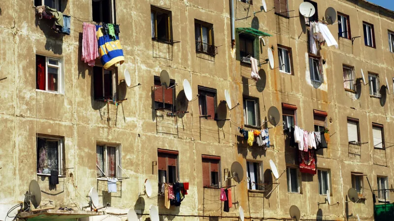 Guvernul german dă atacul la românii care fraudează asistența socială înaintea alegerilor din landul Renania de Nord-Westfalia Guvernul german dă atacul la românii care fraudează asistența socială înaintea alegerilor din landul Renania de Nord-Westfalia