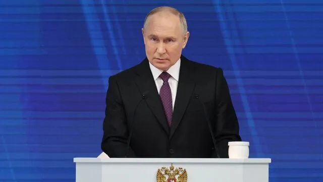 Putin în discursul despre starea națiunii: Occidentul încearcă să tragă Rusia într-o nouă cursă a înarmărilor repetând astfel trucul din anii 1980 Putin în discursul despre starea națiunii: Occidentul încearcă să tragă Rusia într-o nouă cursă a înarmărilor repetând astfel trucul din anii 1980