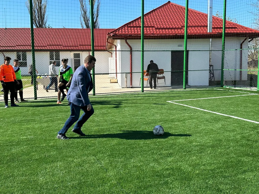 TEREN DE FOTBAL PENTRU COMUNA VRATA TEREN DE FOTBAL PENTRU COMUNA VRATA