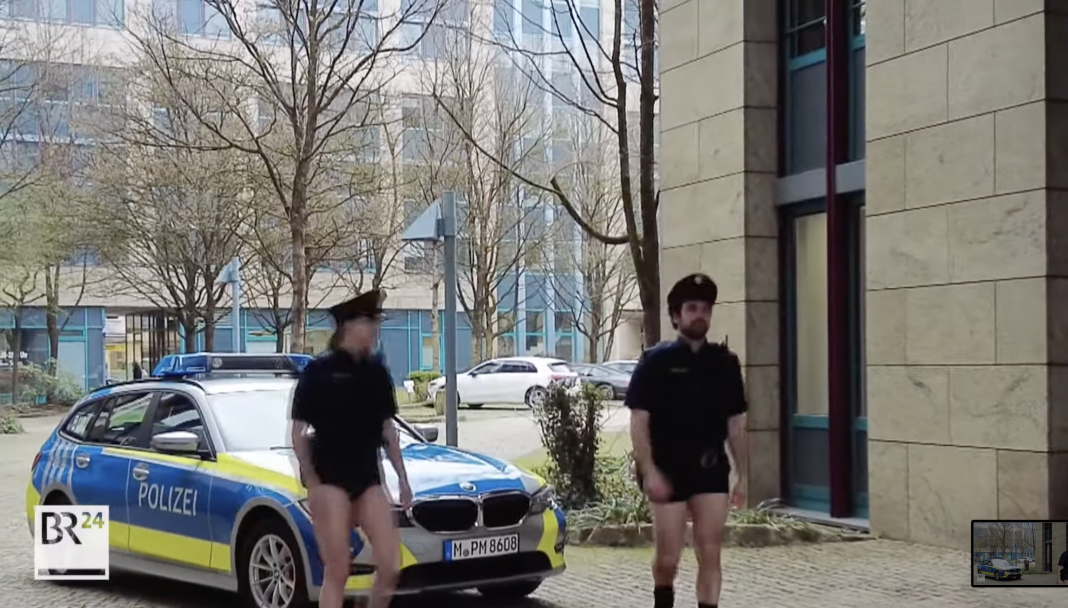 VIDEO/Poliția germană: Am rămas fără pantaloni din cauza Ucrainei VIDEO/Poliția germană: Am rămas fără pantaloni din cauza Ucrainei
