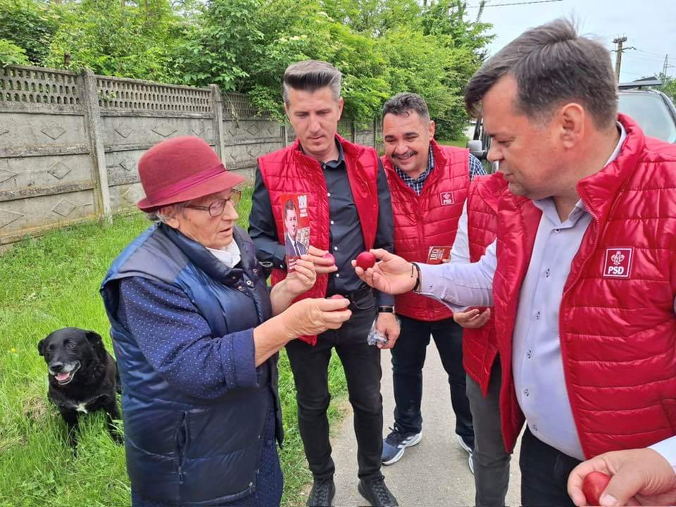 La Târgu Jiu, tradițiile se păstrează cu sfințenie La Târgu Jiu, tradițiile se păstrează cu sfințenie