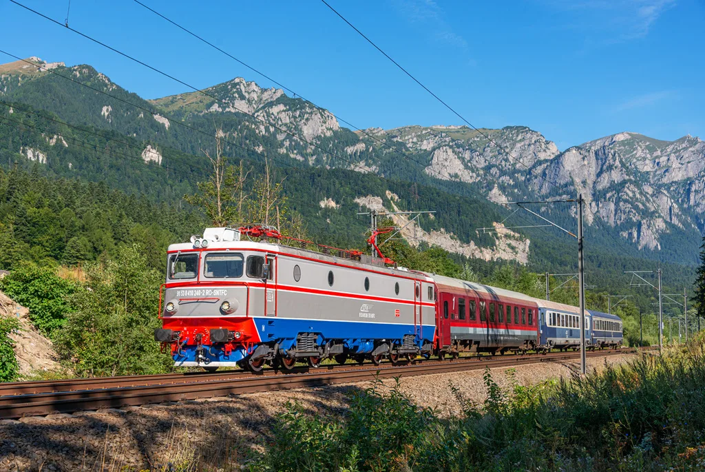 HAOS LA CFR: Aproape de oprirea trenurilor HAOS LA CFR: Aproape de oprirea trenurilor