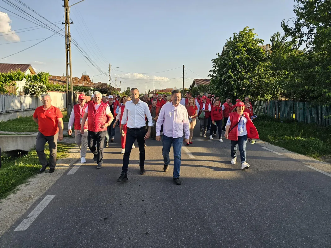 Șeful CJ Dâmbovița și candidat PSD pentru un nou mandat: Situația din cartierul Arsuri este încă un exemplu al incompetenței primarului din Găești Șeful CJ Dâmbovița și candidat PSD pentru un nou mandat: Situația din cartierul Arsuri este încă un exemplu al incompetenței primarului din Găești