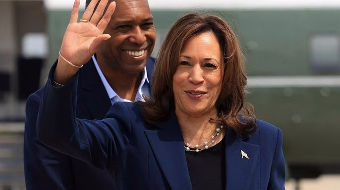 Obama o consideră „incompetentă” pe Kamala Obama o consideră „incompetentă” pe Kamala
