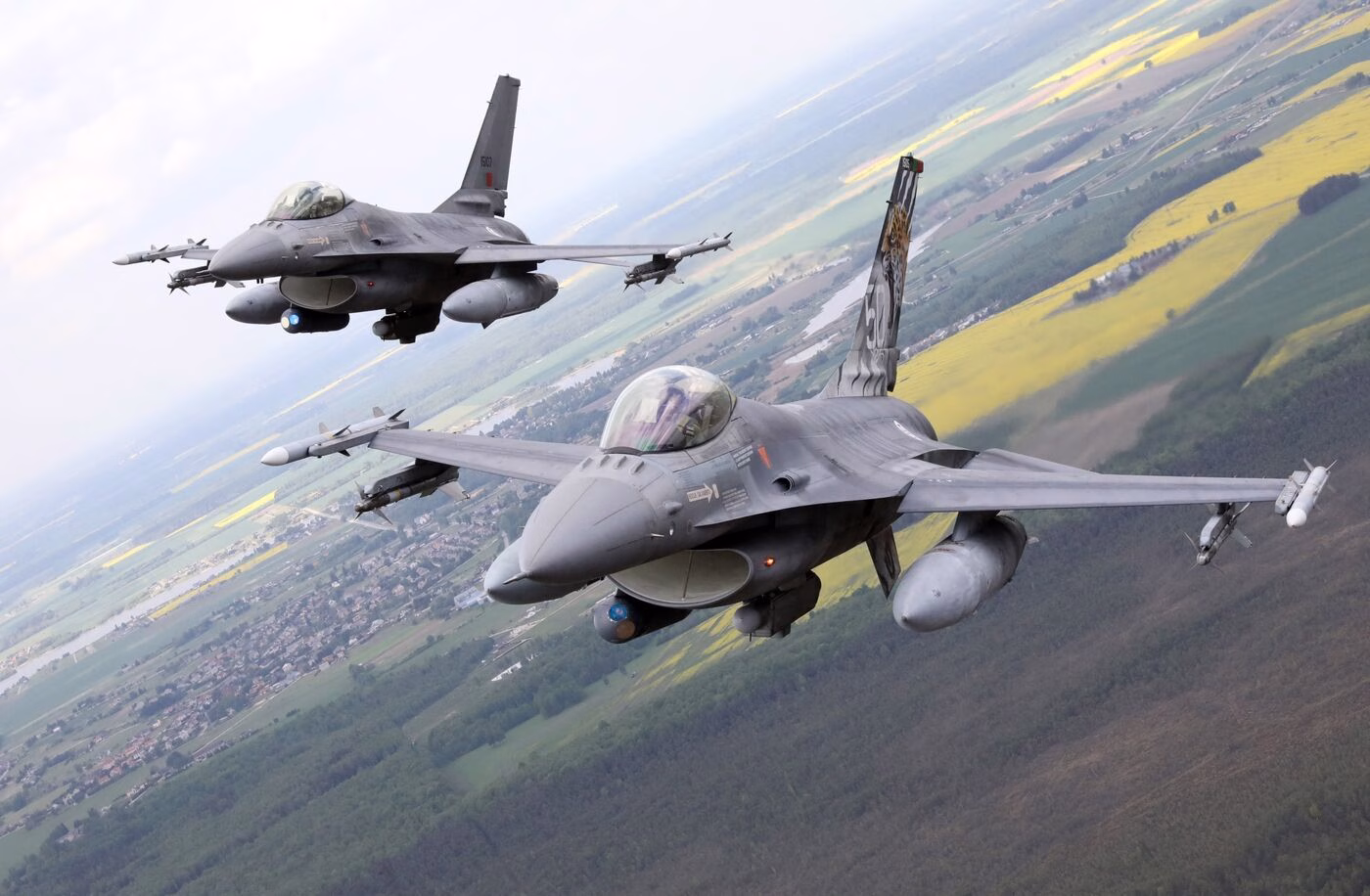 f 16