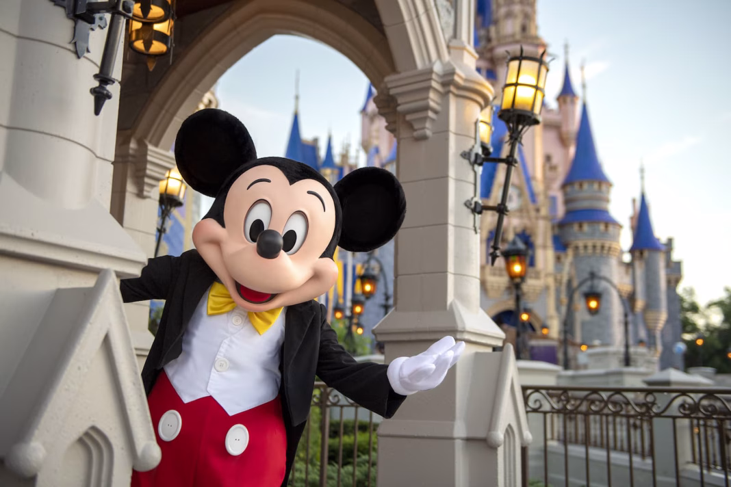 Moștenitoarea Disney spune că nu va mai da bani Partidului Democrat dacă Biden nu se retrage din cursa prezidențială Moștenitoarea Disney spune că nu va mai da bani Partidului Democrat dacă Biden nu se retrage din cursa prezidențială