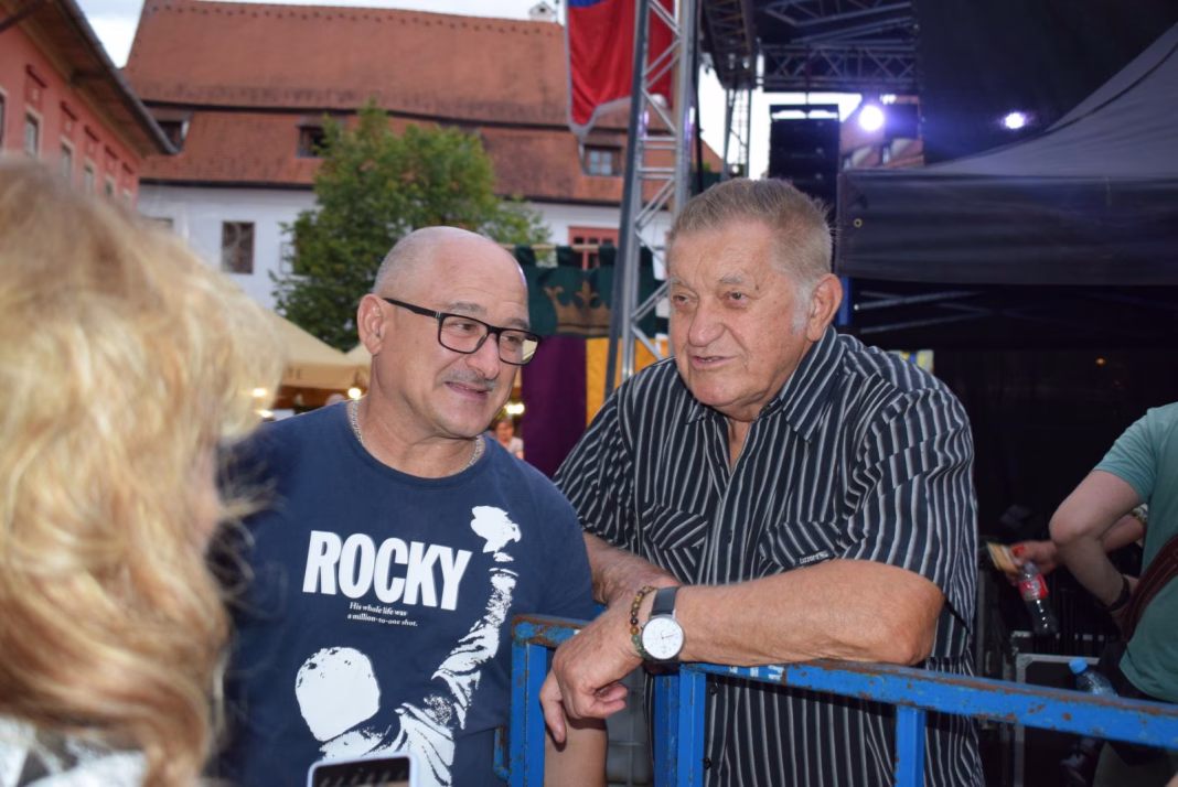 Dorel Vișan: Numai în România părinţii vorbesc româneşte şi copilul vorbeşte spaniola Dorel Vișan: Numai în România părinţii vorbesc româneşte şi copilul vorbeşte spaniola