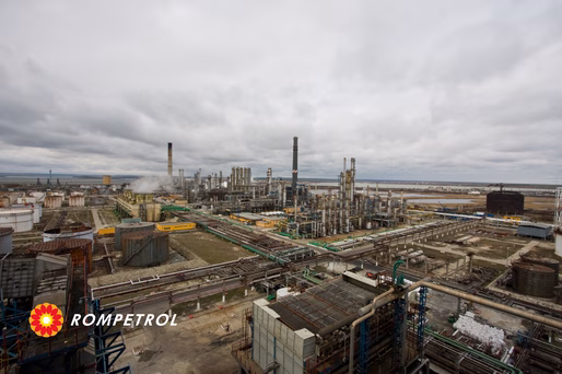 S-a oprit producția la cel mai mare zăcământ petrolier din Libia care a aparținut Rompetrol, dar a ajuns la Repsol S-a oprit producția la cel mai mare zăcământ petrolier din Libia care a aparținut Rompetrol, dar a ajuns la Repsol