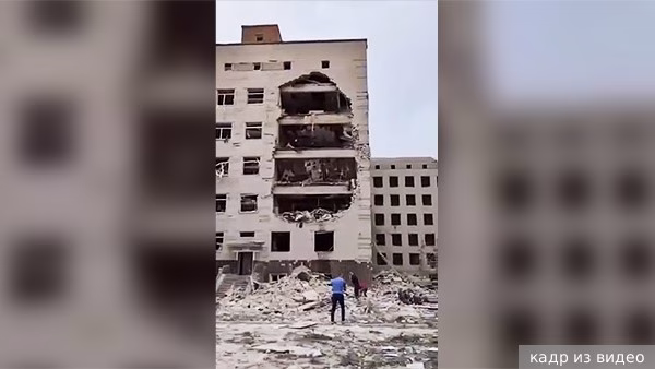 Fost consilier al șefului Pentagonului descifrează atacul la Poltava Fost consilier al șefului Pentagonului descifrează atacul la Poltava