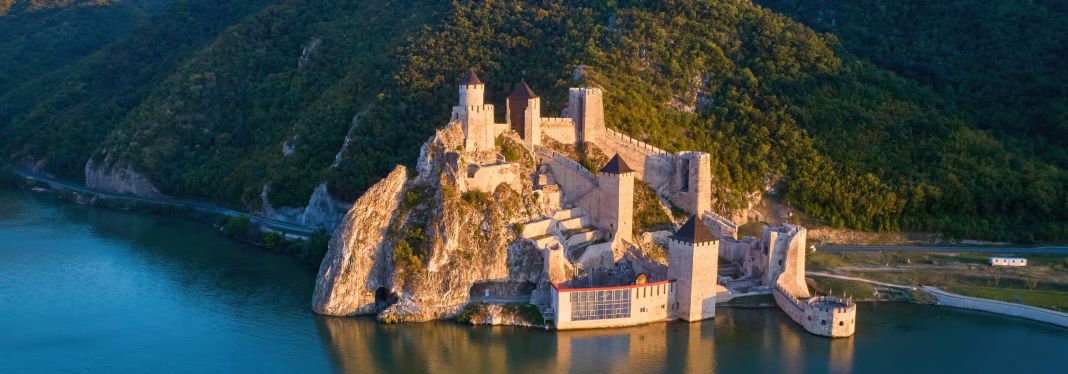 Sârbii ne dau lecții și la turism Sârbii ne dau lecții și la turism