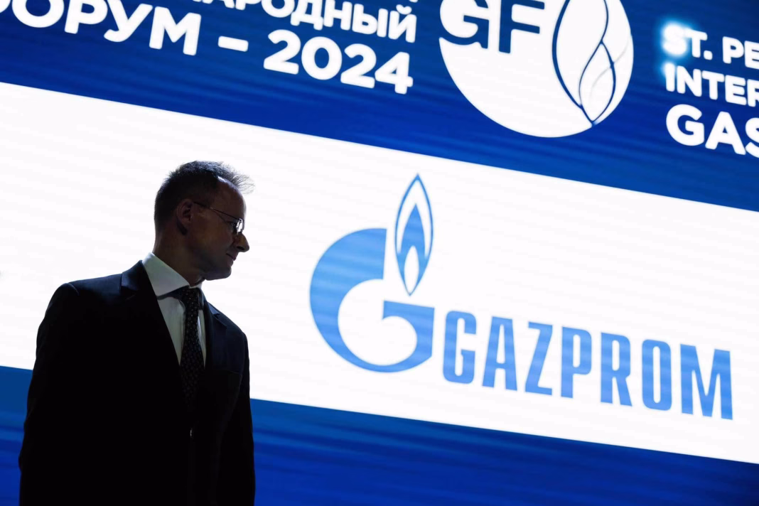 Ministrul de externe maghiar: Parteneriatul corect între Gazprom şi Ungaria garantează securitatea aprovizionării şi competitivitatea preţului Ministrul de externe maghiar: Parteneriatul corect între Gazprom şi Ungaria garantează securitatea aprovizionării şi competitivitatea preţului