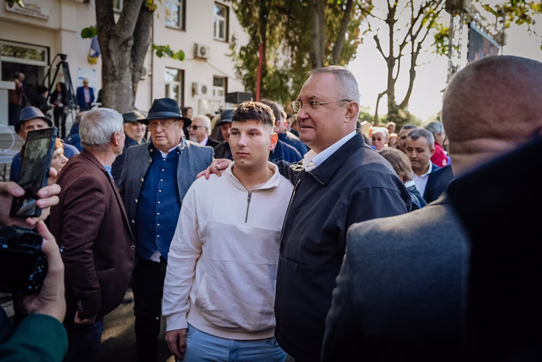 Ciucă la Videle: Sudul ţării nu trebuie să rămână roşu Ciucă la Videle: Sudul ţării nu trebuie să rămână roşu