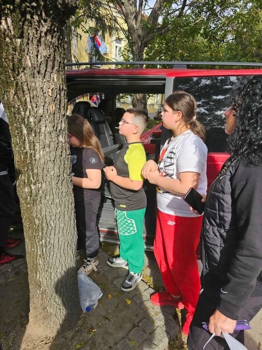 Ministrul sârb de interne despre cazul copiilor din Hunedoara: Există îndoieli că bărbatul a răpit copiii și i-a adus ilegal in Serbia Ministrul sârb de interne despre cazul copiilor din Hunedoara: Există îndoieli că bărbatul a răpit copiii și i-a adus ilegal in Serbia