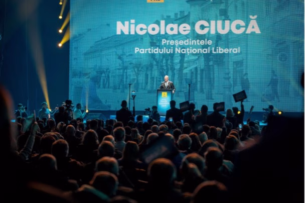 Mobilizare exemplară la regionala PNL de la Cluj. Liberalii strâng rândurile în jurul lui Nicolae Ciucă și împotriva binomului PSD-AUR Mobilizare exemplară la regionala PNL de la Cluj. Liberalii strâng rândurile în jurul lui Nicolae Ciucă și împotriva binomului PSD-AUR