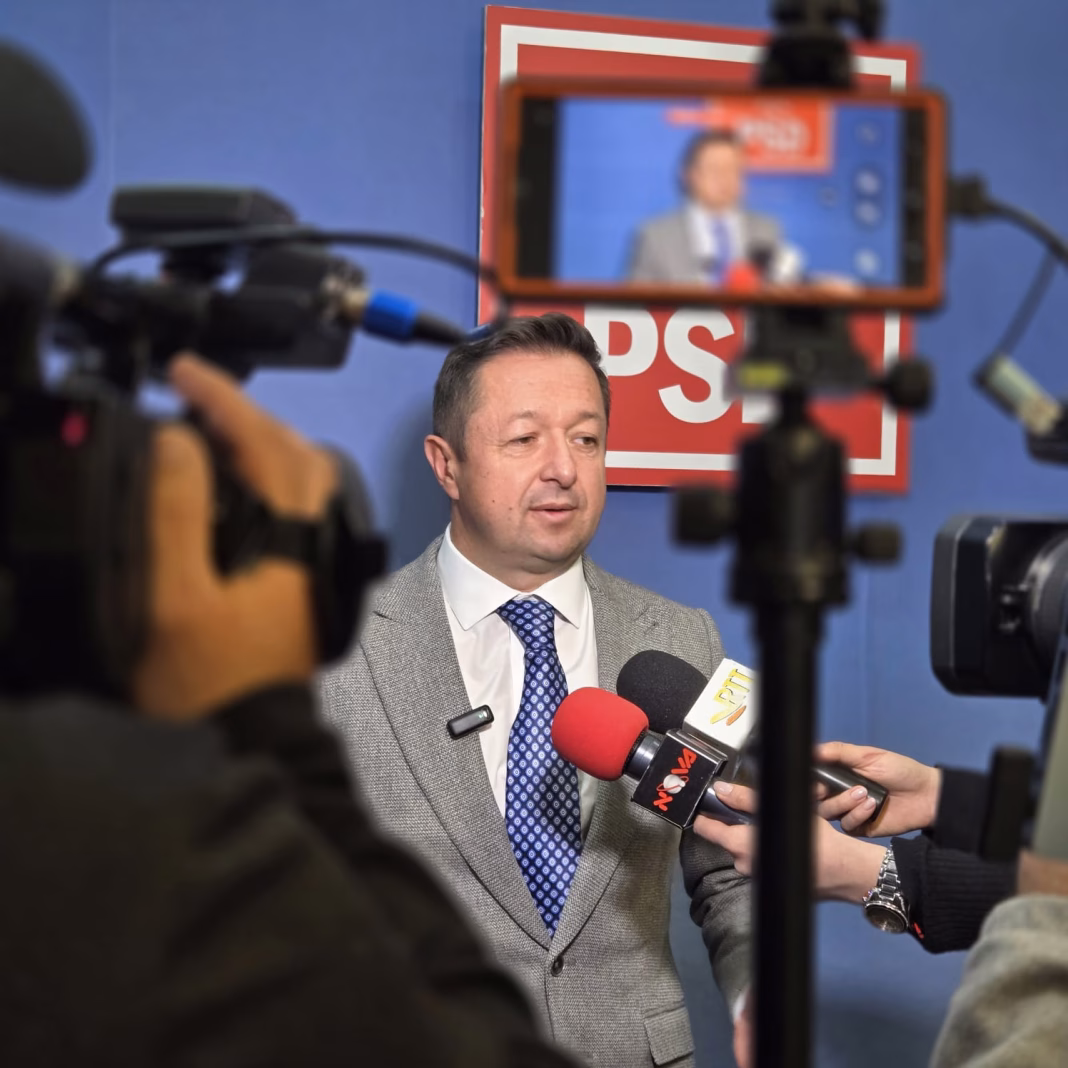 „Marcel Ciolacu susține transformarea Brașovului într-un HUB industrial și turistic regional” – Senator Marius Dunca, PSD Brașov „Marcel Ciolacu susține transformarea Brașovului într-un HUB industrial și turistic regional” – Senator Marius Dunca, PSD Brașov