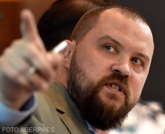 Fost procuror DNA: Breaking: Suspiciuni că G4Media ar fi finanțată de persoane apropiate de forțe ostile statului român Fost procuror DNA: Breaking: Suspiciuni că G4Media ar fi finanțată de persoane apropiate de forțe ostile statului român