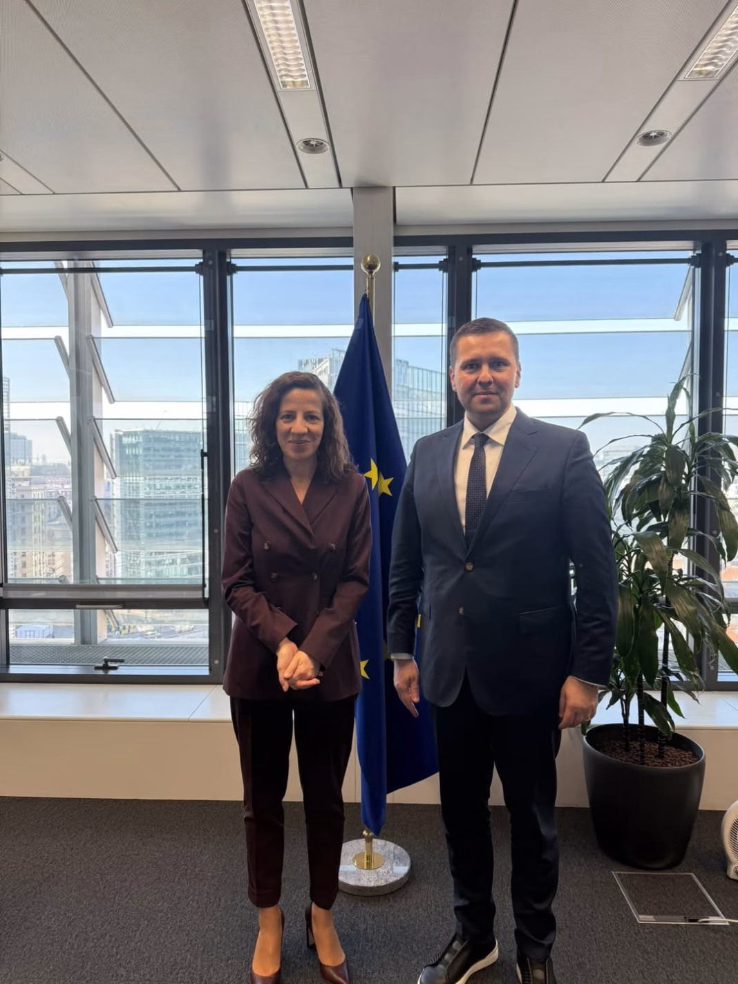 Șeful CJ Dâmbovița: Intâlnire importantă pentru #Dâmbovița la Bruxelles! Șeful CJ Dâmbovița: Intâlnire importantă pentru #Dâmbovița la Bruxelles!