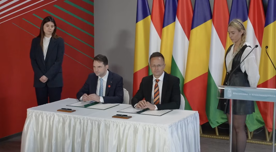 Ungaria anunță un „acord de solidaritate de importanţă istorică” cu România pentru menţinerea securităţii aprovizionării cu gaze naturale Ungaria anunță un „acord de solidaritate de importanţă istorică” cu România pentru menţinerea securităţii aprovizionării cu gaze naturale