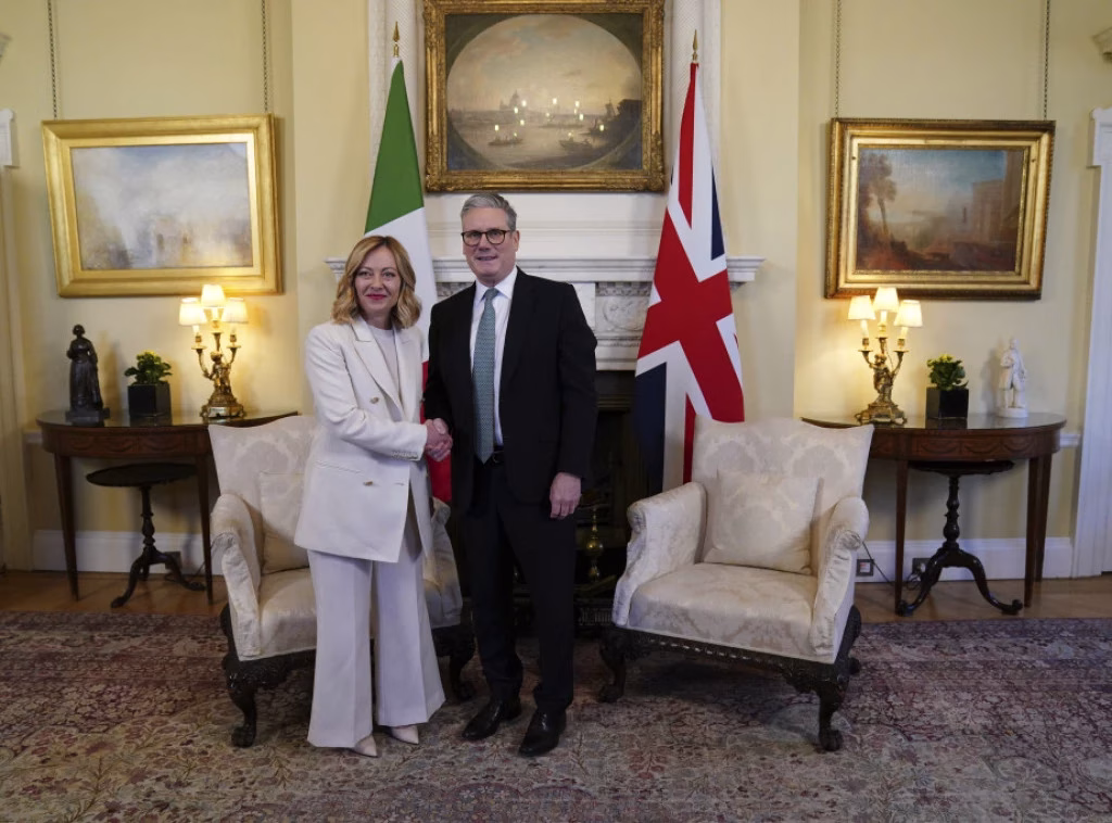 Macron uitat la Londra, Meloni și Starmer spun că vorbesc ei cu americanii pentru Ucraina Macron uitat la Londra, Meloni și Starmer spun că vorbesc ei cu americanii pentru Ucraina