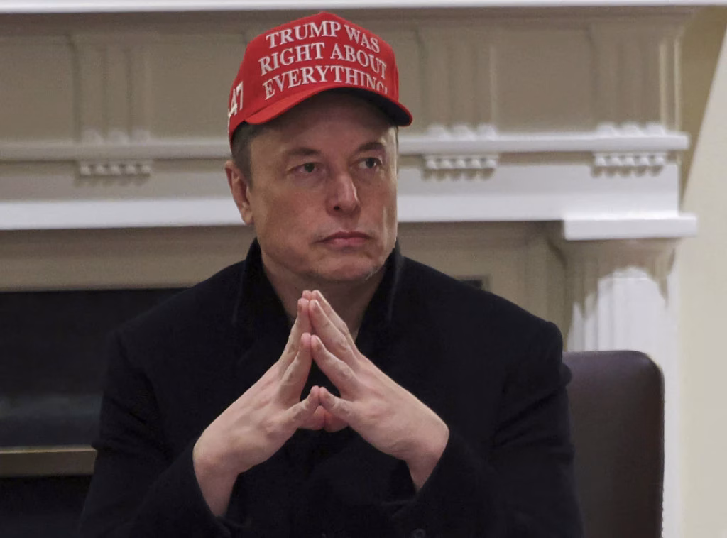 Elon Musk: În cel mult 10 ani, roboţii utilizaţi la locul de muncă vor contribui la apariţia unei epoci de „abundenţă extraordinară” și banii îşi vor pierde sensul Elon Musk: În cel mult 10 ani, roboţii utilizaţi la locul de muncă vor contribui la apariţia unei epoci de „abundenţă extraordinară” și banii îşi vor pierde sensul