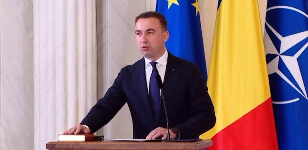 Ipocrizia ministrului Energiei: Dacă subordonații mei directori își scad salariul cu 20% mi-l scad și eu Ipocrizia ministrului Energiei: Dacă subordonații mei directori își scad salariul cu 20% mi-l scad și eu
