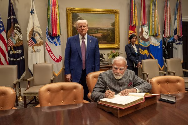 Cum l-a enervat Trump pe premierul indian Cum l-a enervat Trump pe premierul indian