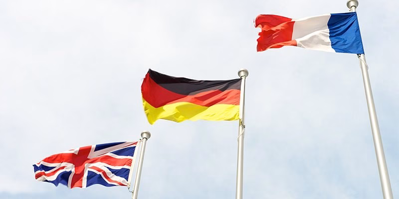 Wall Street Journal: Pentru prima dată dreapta naționalistă se află primul loc în popularitate în 3 dintre cele mai mari economii ale Europei: Marea Britanie, Germania și Franța Wall Street Journal: Pentru prima dată dreapta naționalistă se află primul loc în popularitate în 3 dintre cele mai mari economii ale Europei: Marea Britanie, Germania și Franța