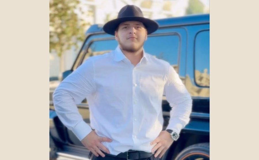 Presa rusă: Fiul șefului Ceceniei s-a afișat cu un ceas cu 104 diamante. Cât costă? Presa rusă: Fiul șefului Ceceniei s-a afișat cu un ceas cu 104 diamante. Cât costă?