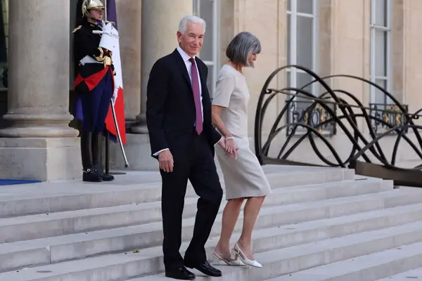 Cuscrul lui Trump, ambasador la Paris, sare, din nou, la gâtul lui Macron Cuscrul lui Trump, ambasador la Paris, sare, din nou, la gâtul lui Macron