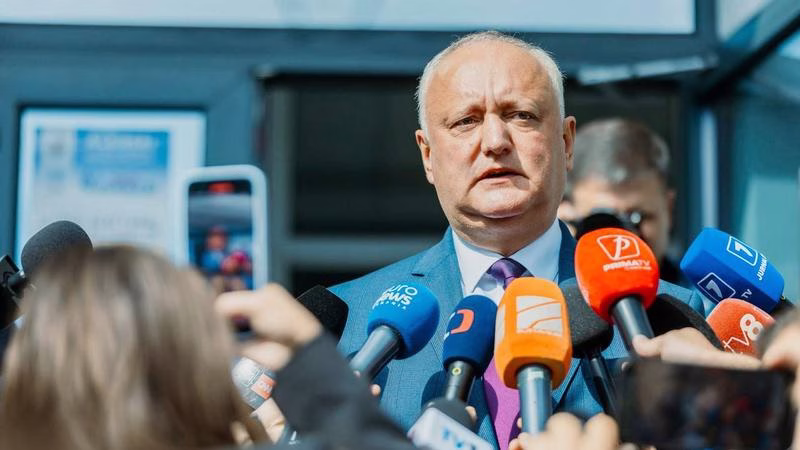 Dodon: Moldova pierde aproximativ 1 miliard de euro anual ca urmare a ruperilor legăturilor cu Rusia Dodon: Moldova pierde aproximativ 1 miliard de euro anual ca urmare a ruperilor legăturilor cu Rusia