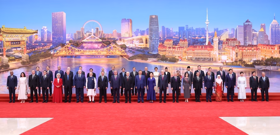 Le Figaro: Summitul Grupului Shanghai a arătat „un gest uriaș de dispreț față de Occident” Le Figaro: Summitul Grupului Shanghai a arătat „un gest uriaș de dispreț față de Occident”