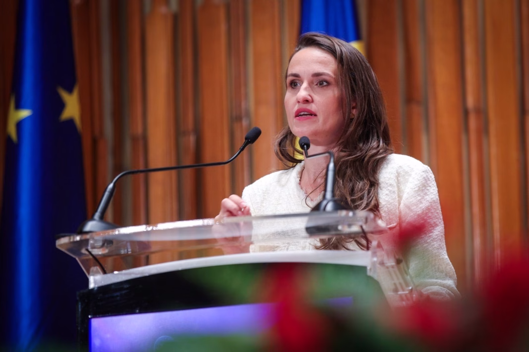 Țoiu recunoaște că numai 2 țări din NATO au transmis „mesaje de solidaritate” după ce o dronă rusească a încălcat spațiul aerian românesc Țoiu recunoaște că numai 2 țări din NATO au transmis „mesaje de solidaritate” după ce o dronă rusească a încălcat spațiul aerian românesc