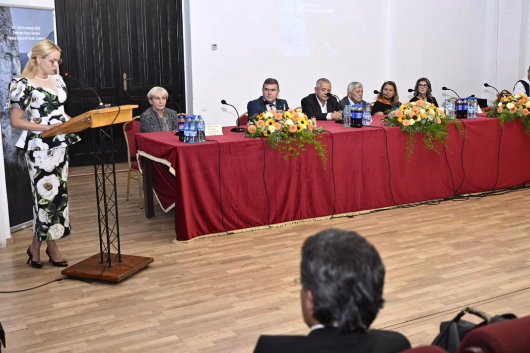„Spitalul Județean de Urgență din Drobeta Turnu Severin și multe din secțiile exterioare au beneficiat în ultimii ani de investiții consistente din partea Consiliului Județean Mehedinți. Aceste investiții nu sunt însă suficiente fără dedicarea și profesionalismul medicilor, asistenților, infirmierilor și personal de sprijin” „Spitalul Județean de Urgență din Drobeta Turnu Severin și multe din secțiile exterioare au beneficiat în ultimii ani de investiții consistente din partea Consiliului Județean Mehedinți. Aceste investiții nu sunt însă suficiente fără dedicarea și profesionalismul medicilor, asistenților, infirmierilor și personal de sprijin”