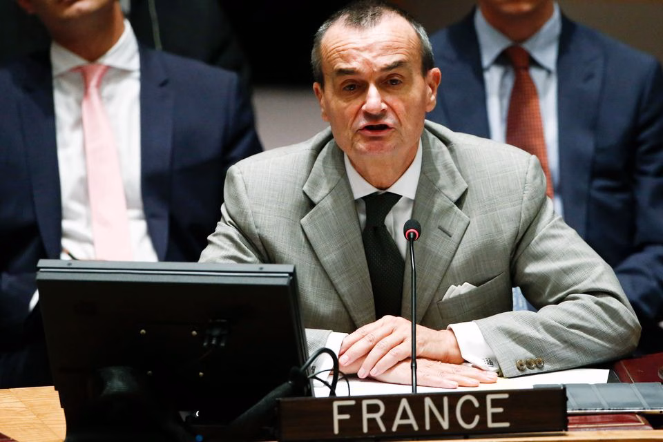 Fostul ambasador francez la ONU: Cunosc doar două moduri de a pune capăt conflictului: victoria totală și zdrobitoare a uneia dintre părțile aflate în război sau negocieri. Dar o victorie totală poate fi doar a Rusiei Fostul ambasador francez la ONU: Cunosc doar două moduri de a pune capăt conflictului: victoria totală și zdrobitoare a uneia dintre părțile aflate în război sau negocieri. Dar o victorie totală poate fi doar a Rusiei