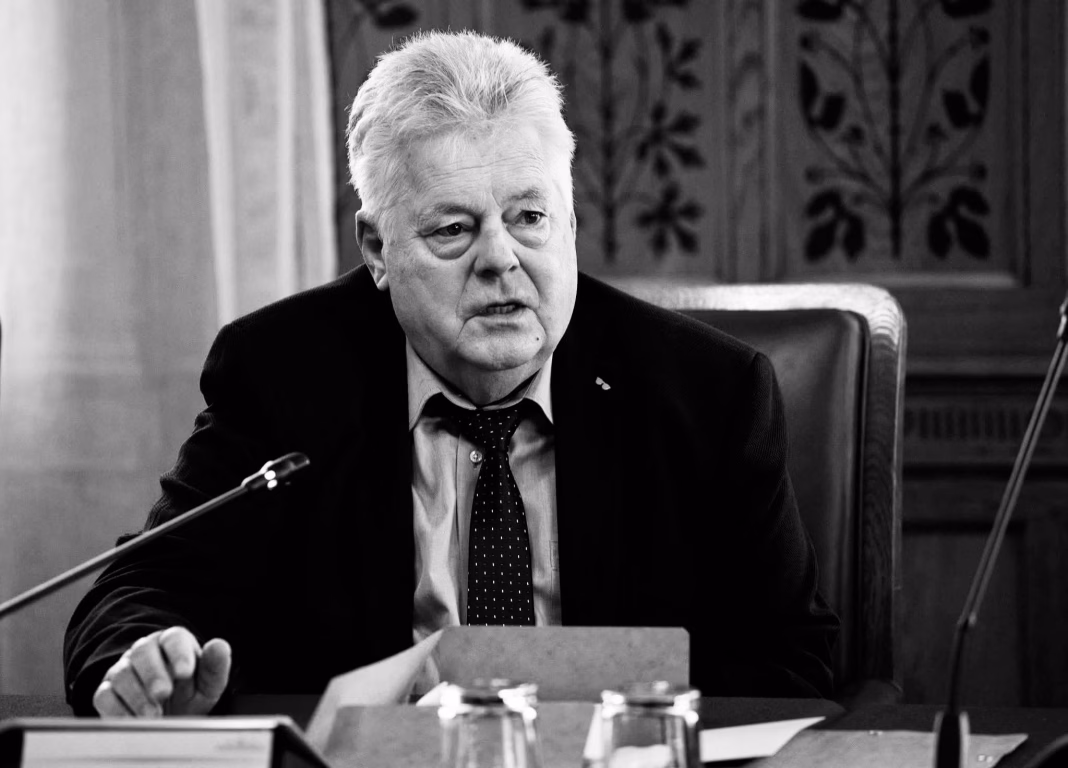 Parlamentul ungar va oferi onoruri funerare lui Traian Cresta. La București, tăcere Parlamentul ungar va oferi onoruri funerare lui Traian Cresta. La București, tăcere