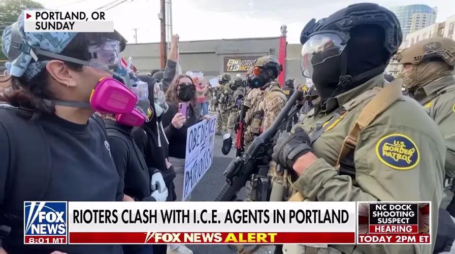 Trump a trimis trupe să facă ordine in Portland Trump a trimis trupe să facă ordine in Portland
