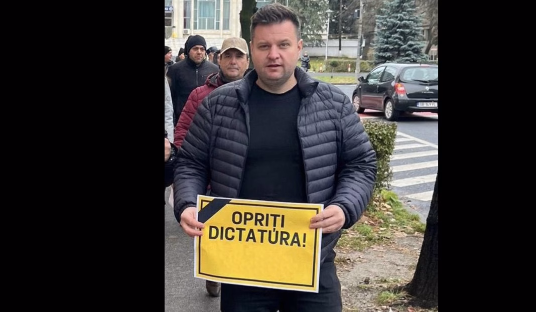 Șeful AUR demisionează din partid din cauza „compromisurilor politice impuse” Șeful AUR demisionează din partid din cauza „compromisurilor politice impuse”