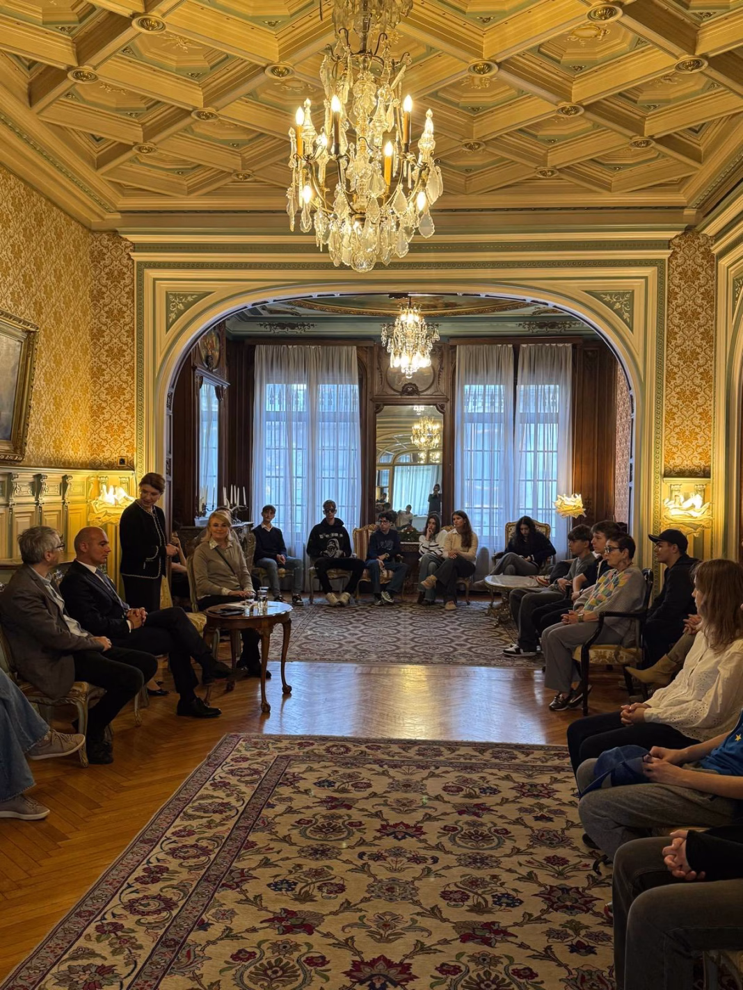 Rareș Bogdan: Invitații mei la Parlamentul European în această săptămână sunt 30 de adolescenți români, olimpici internaționali Rareș Bogdan: Invitații mei la Parlamentul European în această săptămână sunt 30 de adolescenți români, olimpici internaționali