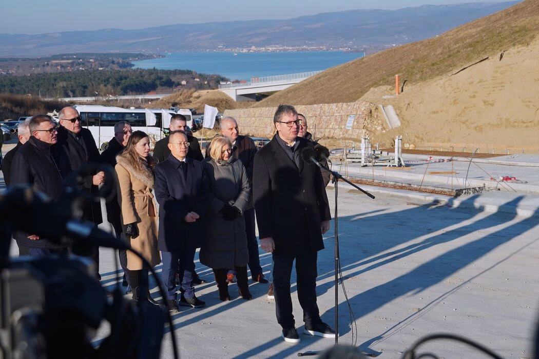 Sârbii termină drumul rapid de o oră și 15 minute Belgrad-Clisura Dunării care va fi conectat cu o autostradă către Vârșeț. Vučić anunță că lucrează cu România la Porțile de Fier 3 Sârbii termină drumul rapid de o oră și 15 minute Belgrad-Clisura Dunării care va fi conectat cu o autostradă către Vârșeț. Vučić anunță că lucrează cu România la Porțile de Fier 3
