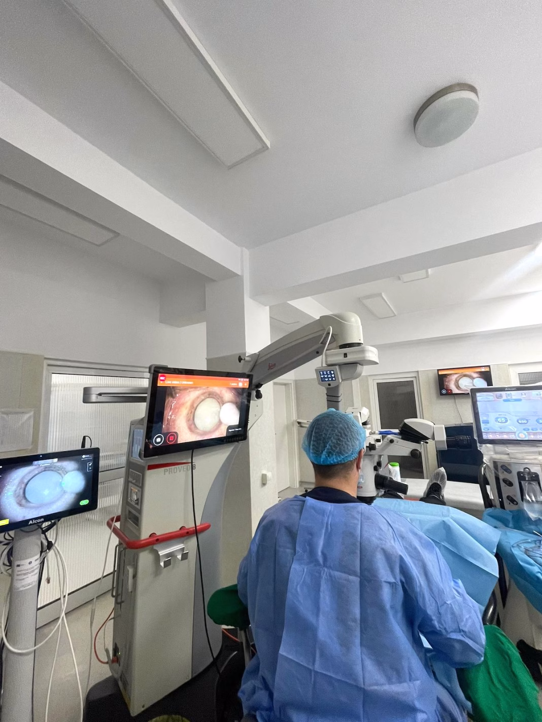 Un singur medic din Sibiu a acceptat să opereze gratuit un om al străzii Un singur medic din Sibiu a acceptat să opereze gratuit un om al străzii