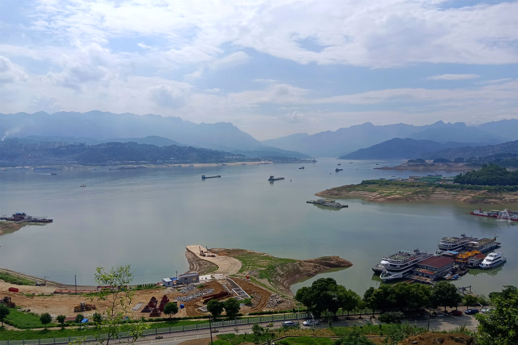 China a început construcția celei mai mari ecluze din lume, pe fluviul Yangtze China a început construcția celei mai mari ecluze din lume, pe fluviul Yangtze