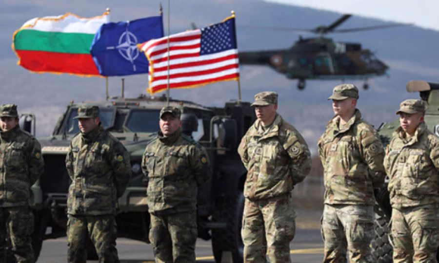 Bulgaria a alungat avioanele militare americane: Fără vize in America sau plecați Bulgaria a alungat avioanele militare americane: Fără vize in America sau plecați