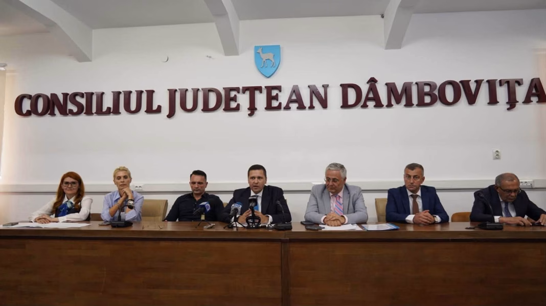 Șeful CJ Dâmbovița: 5 noi contracte de finanțare, în valoare totală de aproximativ 500.000.000 lei, care aduc investiții importante pentru modernizarea comunităților din județ Șeful CJ Dâmbovița: 5 noi contracte de finanțare, în valoare totală de aproximativ 500.000.000 lei, care aduc investiții importante pentru modernizarea comunităților din județ