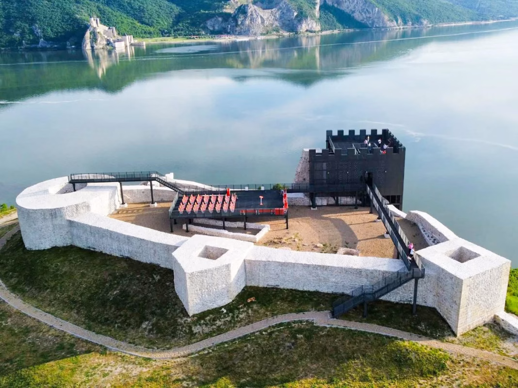 Se mișcă podul peste Dunăre intre Coronini și Golubac: Ar crește enorm atracția Clisurii Dunării Se mișcă podul peste Dunăre intre Coronini și Golubac: Ar crește enorm atracția Clisurii Dunării