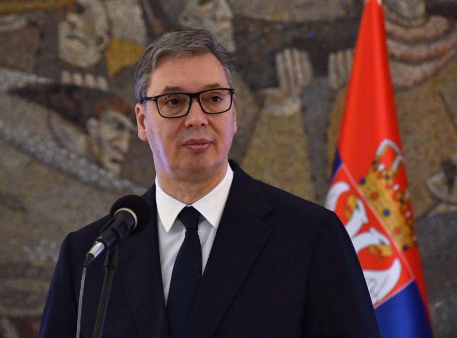 Vučić anunță ce va face când va fi premier: 12 miniștri, nu 32 Vučić anunță ce va face când va fi premier: 12 miniștri, nu 32